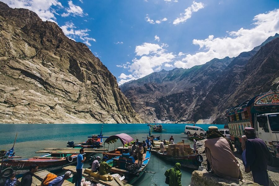 4 Days Hunza, Attabad Lake & Passu Cones Tour