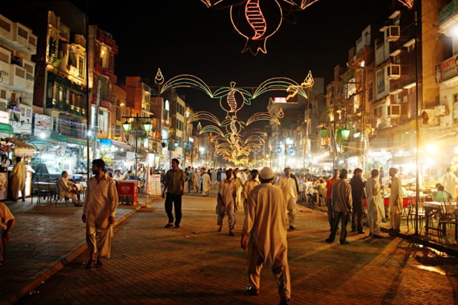 2 Days Lahore Food Street & Mughal Heritage Tour