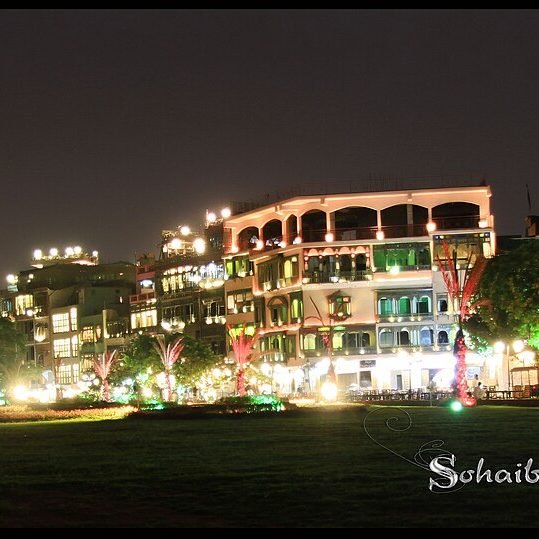 2 Days Lahore Food Street & Mughal Heritage Tour
