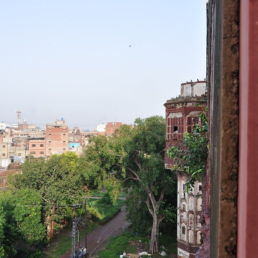 2 Days Lahore Food Street & Mughal Heritage Tour